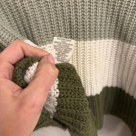 Moon & Madison Striped Chunky Knit Sweater – XS 🌿 - Picture 5 of 7